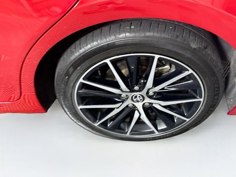 Used 2024 Toyota Camry SE w/ Convenience Package image 11