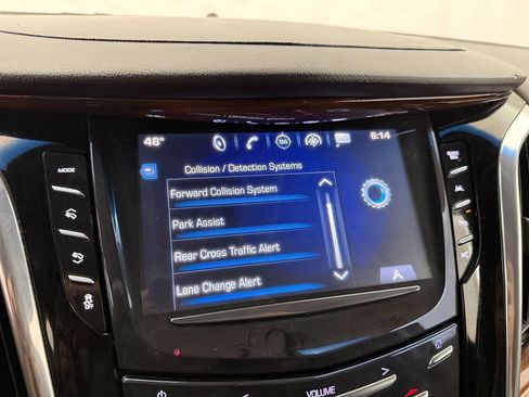 Used 2017 Cadillac Escalade ESV Luxury image 22