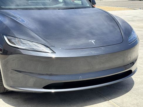Used 2025 Tesla Model 3 Long Range RWD image 8