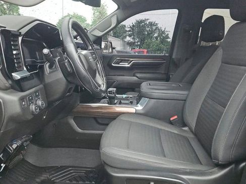 Used 2022 Chevrolet Silverado 1500 RST AWD/4WD image 6