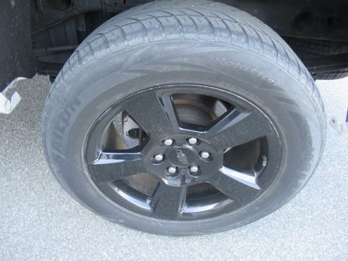 Used 2017 Chevrolet Silverado 1500 Custom w/ Rally 1 Edition image 10