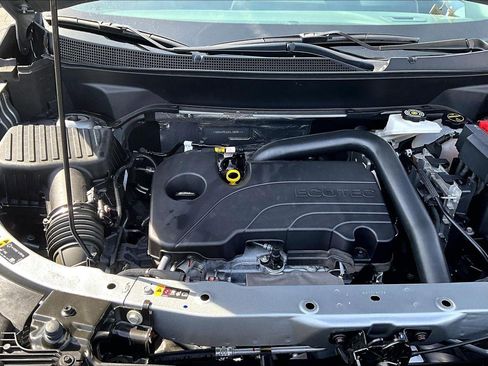 Used 2025 Chevrolet Equinox LT image 9