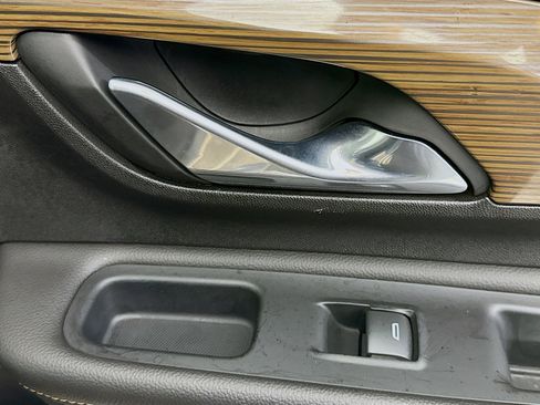 Used 2018 GMC Terrain SLE w/ Driver Convenience Package image 30