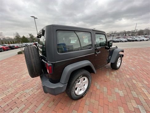 Used 2018 Jeep Wrangler Sport image 14