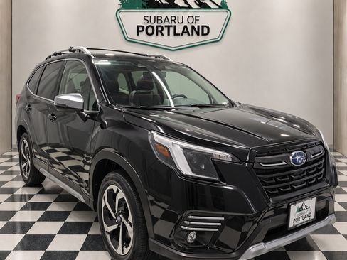 Used 2023 Subaru Forester Touring AWD/4WD image 3