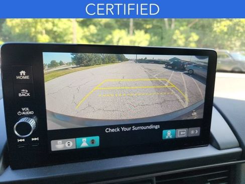 Used 2023 Honda Pilot TrailSport image 18