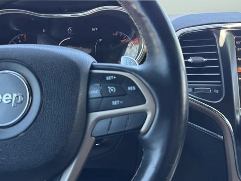 Used 2017 Jeep Grand Cherokee Limited w/ Luxury Group II RWD image 30