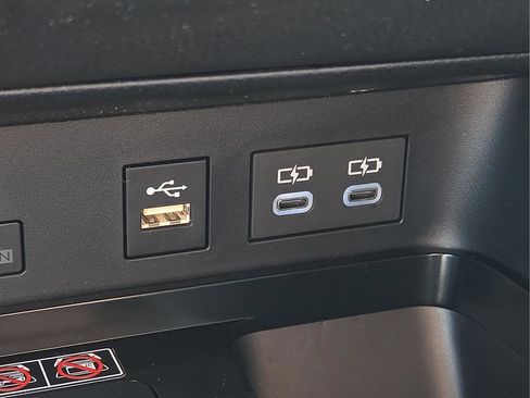 New 2026 Toyota Camry SE FWD image 21
