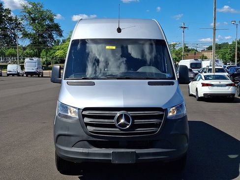 Used 2021 Mercedes-Benz Sprinter 2500 w/ Driver Convenience Package image 2