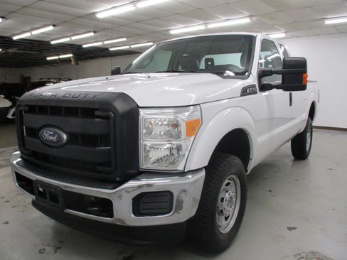 Used 2016 Ford F350 XL image 3