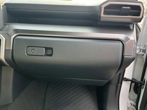 Used 2025 Toyota 4Runner SR5 RWD image 28