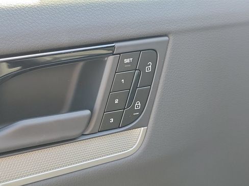 New 2026 Porsche Cayenne AWD/4WD image 25