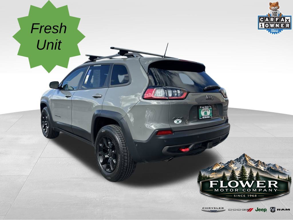 Used 2019 Jeep Cherokee Trailhawk AWD/4WD image 3