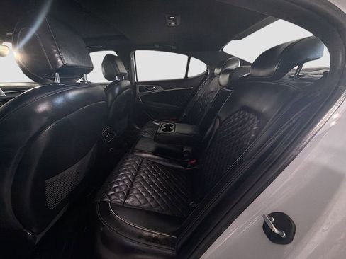 Used 2021 Genesis G70 3.3T w/ Sport Package RWD image 28