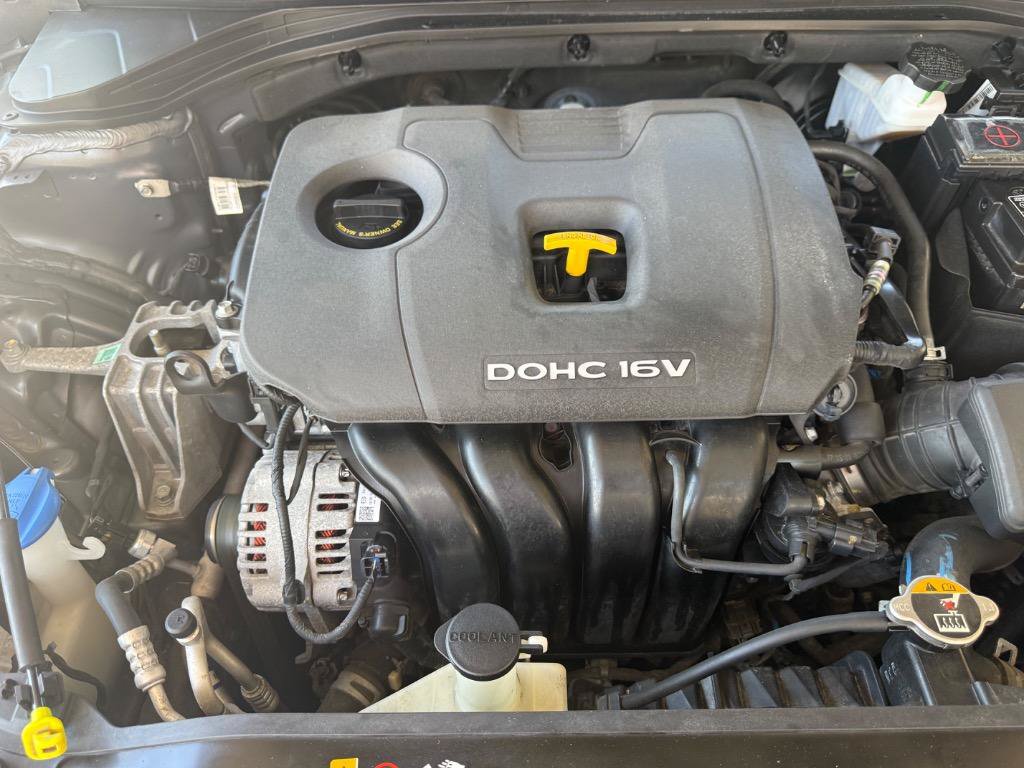Used 2018 Hyundai Elantra Value Edition w/ Cargo Package FWD image 41