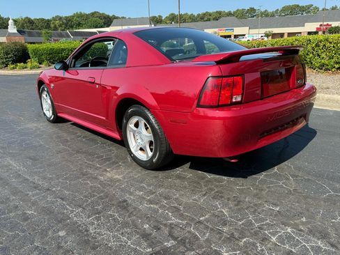 Used 2004 Ford Mustang Premium RWD image 7