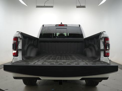 Used 2023 RAM 1500 Big Horn AWD/4WD image 16