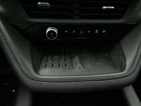 Used 2025 Ford Explorer Platinum RWD image 20