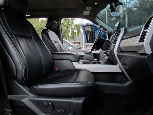 Used 2020 Ford F250 Lariat image 20