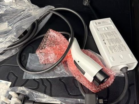 Used 2024 GMC Hummer EV 3X w/ Extreme Off-Road Package image 17