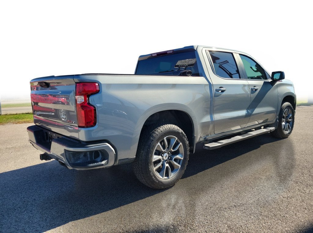 Used 2023 Chevrolet Silverado 1500 RST AWD/4WD image 4