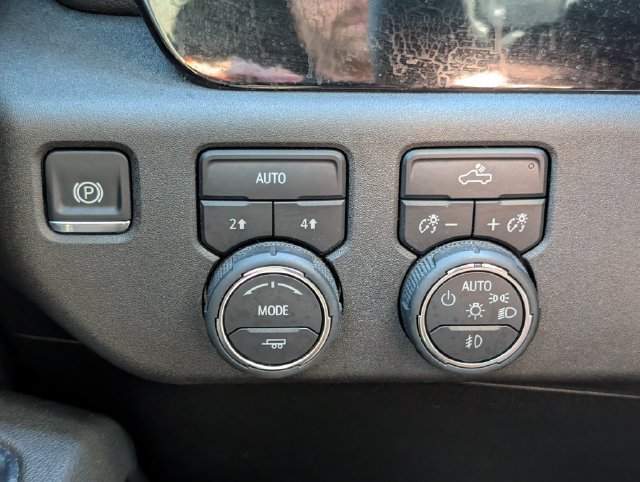 Used 2025 Chevrolet Silverado 1500 RST AWD/4WD image 21