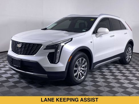 Certified 2019 Cadillac XT4 Premium Luxury w/ Cold Weather Package AWD/4WD image 17