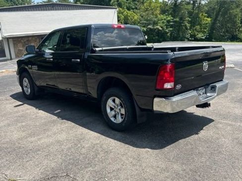 Used 2017 RAM 1500 ST w/ SXT Appearance Group AWD/4WD image 10