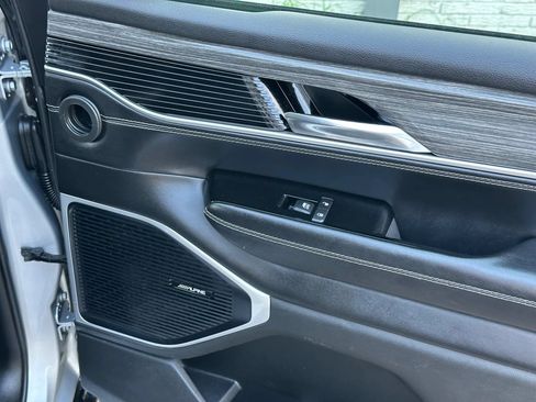 Used 2022 Jeep Wagoneer Series III w/ Flexible Seating Group RWD image 26