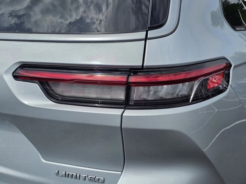 New 2026 Jeep Grand Cherokee L Limited RWD image 9