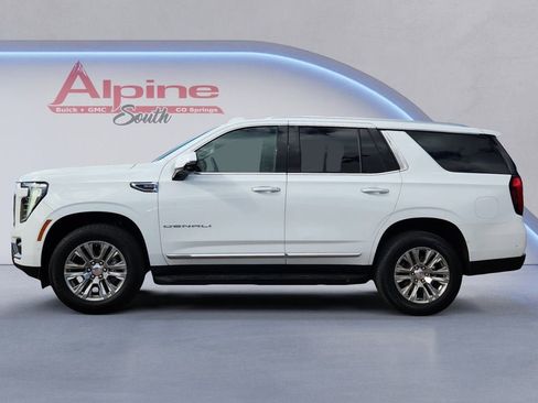 Used 2025 GMC Yukon Denali image 2