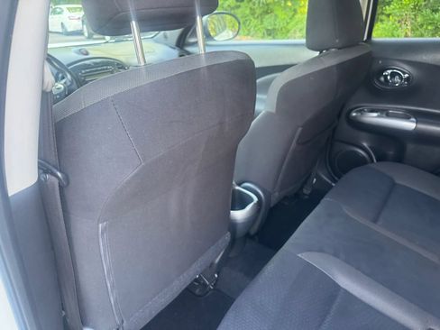 Used 2013 Nissan Juke SV FWD image 18
