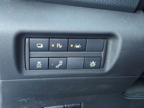 Used 2021 Nissan Kicks S image 25