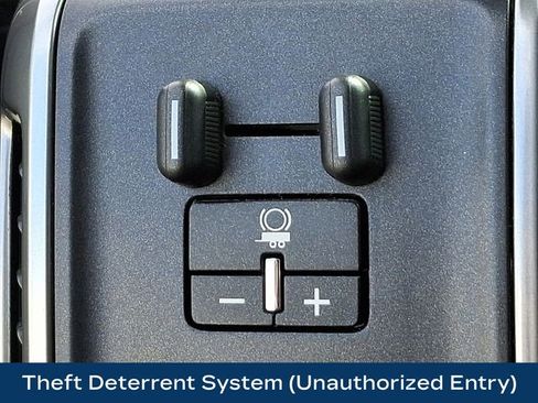 Used 2017 Chevrolet Silverado 1500 LTZ Z71 w/ LTZ Plus Package image 27