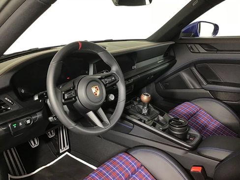 Used 2026 Porsche 911 Carrera T RWD image 4