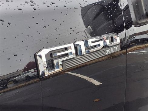 Used 2016 Ford F150 XLT w/ Equipment Group 302A Luxury image 29