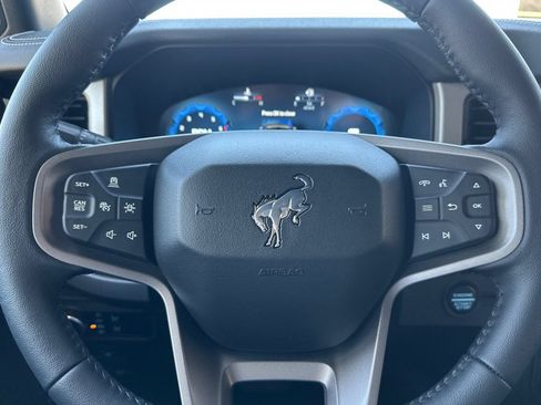 New 2026 Ford Bronco Outer Banks w/ Sasquatch Package AWD/4WD image 24