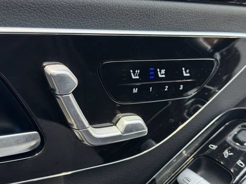 Used 2023 Mercedes-Benz S 500 4MATIC w/ AMG Line image 22