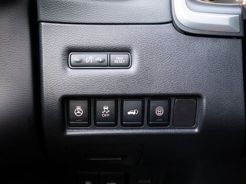 Used 2024 Nissan Murano SV image 10