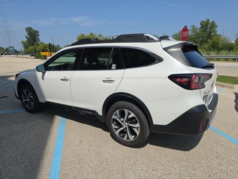 Used 2020 Subaru Outback Touring AWD/4WD image 5
