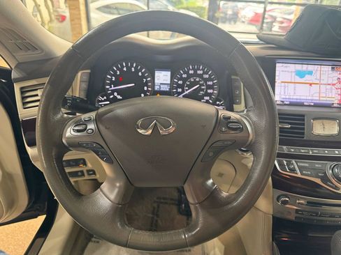 Used 2015 INFINITI Q70 L 3.7 w/ Technology Package AWD/4WD image 30