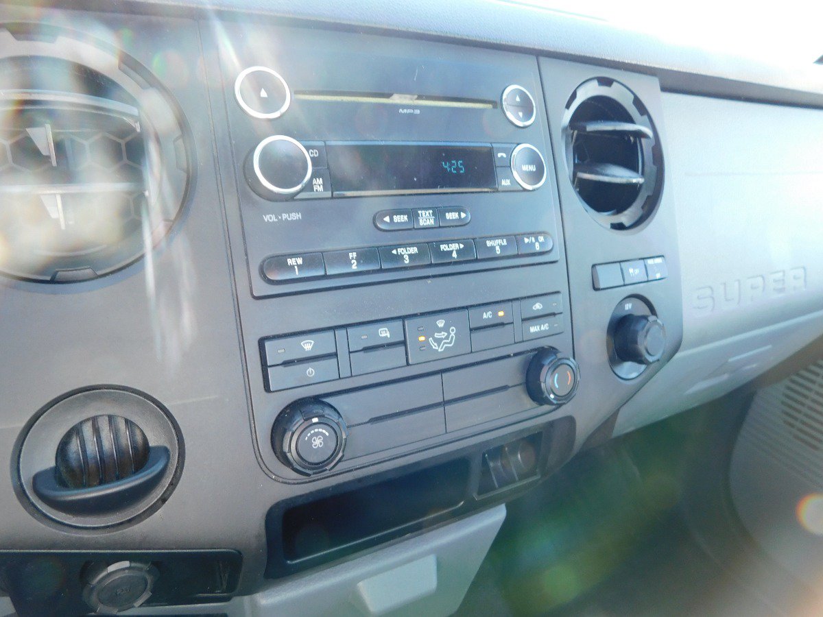 Used 2015 Ford F250 XL w/ Power Equipment Group RWD image 22