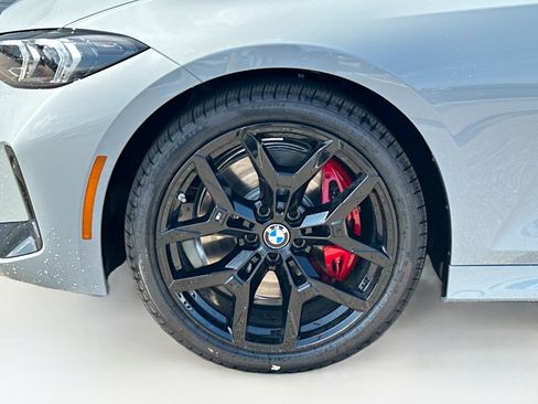 New 2026 BMW 330i Sedan w/ M Sport Package RWD image 23