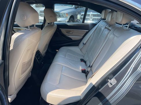 Used 2016 BMW 328i xDrive Sedan w/ Technology Package AWD/4WD image 23