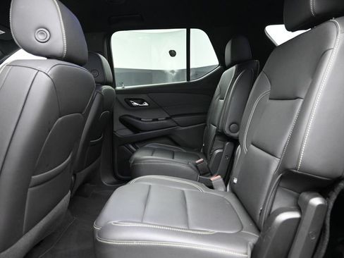 Used 2023 Chevrolet Traverse LT w/ LT Premium Package AWD/4WD image 14