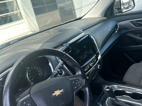 Used 2018 Chevrolet Traverse LT w/ LPO, Cargo Package AWD/4WD image 7
