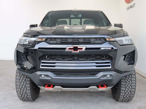 Used 2026 Chevrolet Colorado ZR2 w/ Technology Package image 2