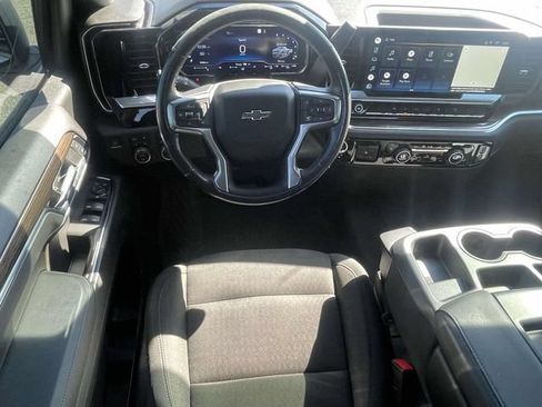 Used 2022 Chevrolet Silverado 1500 RST AWD/4WD image 12