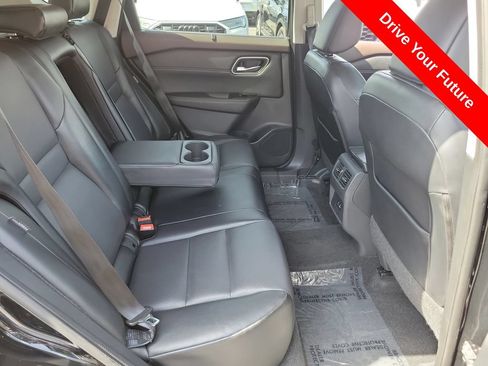 Used 2021 Nissan Rogue SV w/ Premium Package FWD image 20
