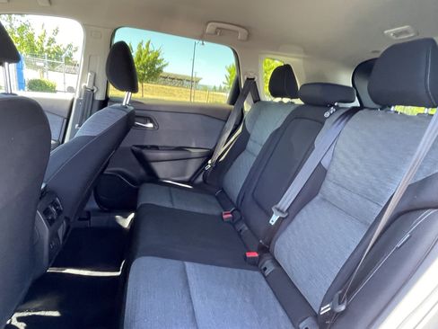 Used 2023 Nissan Rogue SV AWD/4WD image 13